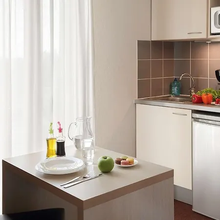 Adagio Access Lejlighedshotel 2*